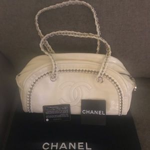 Chanel Cream Patent Bowler w/ cards/dust bag/cert!
